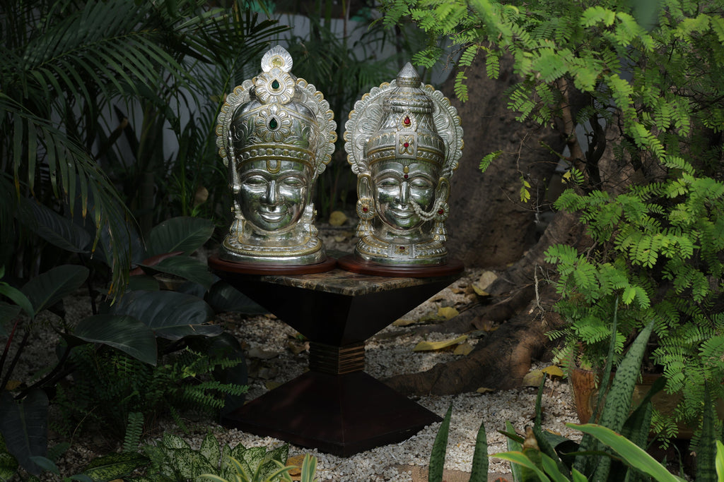 Goddess Lakshmi and Lord Vishnu Statue 8