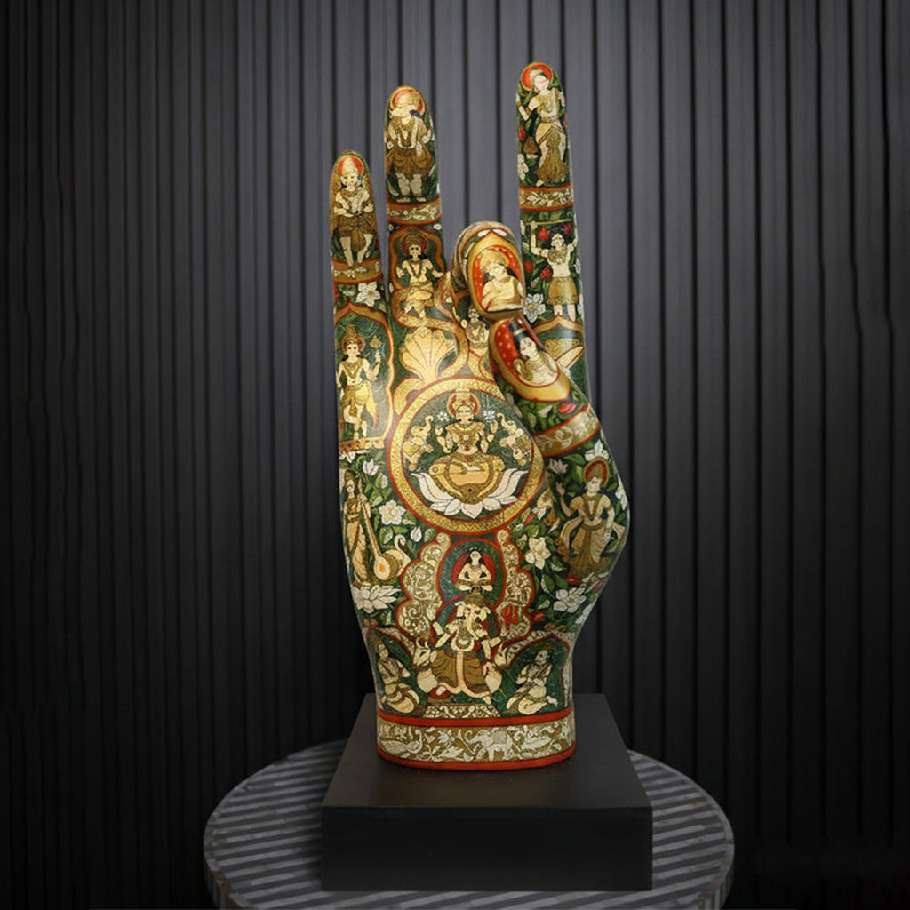 Hand Artefacts